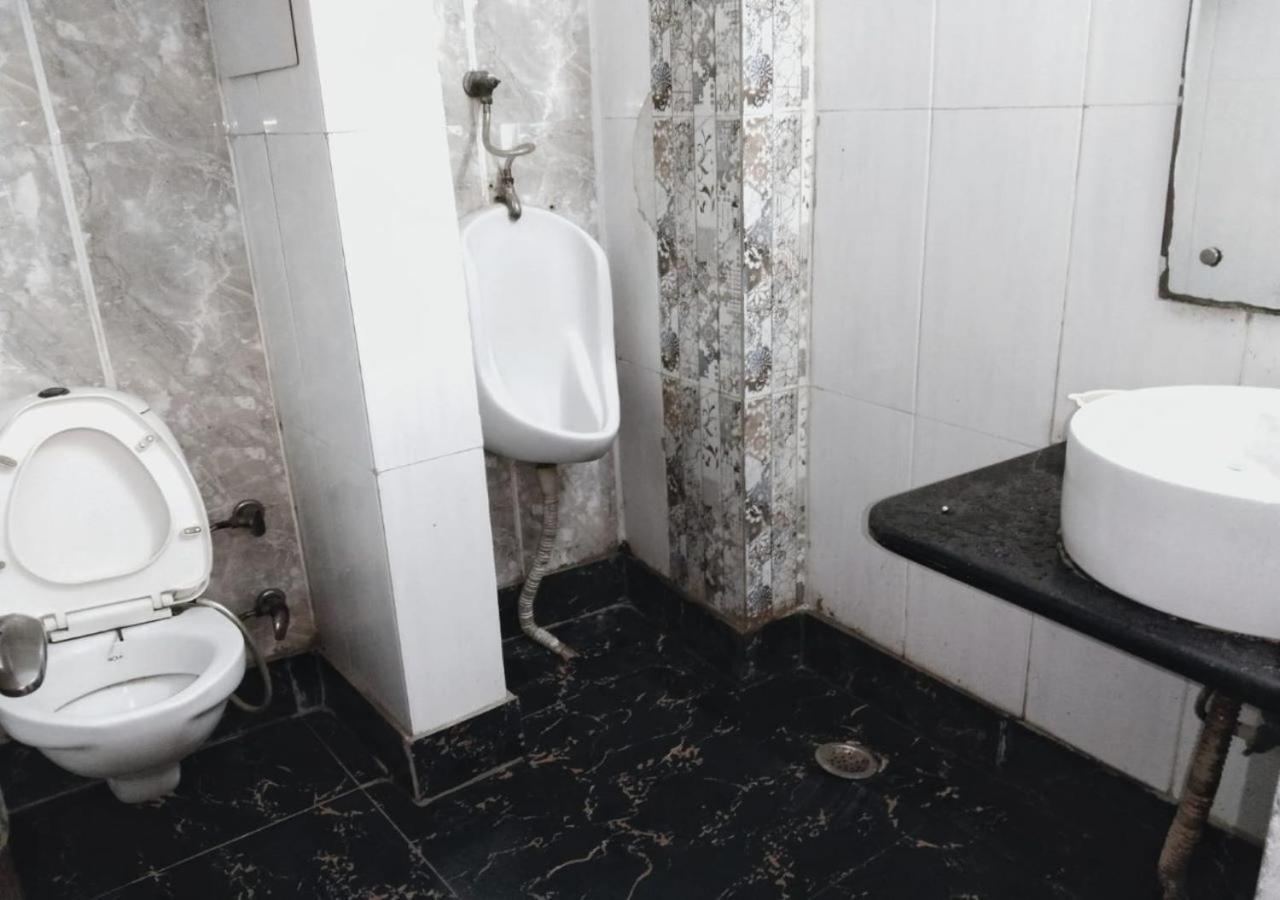Ap Singh Hotels In Near New Delhi Railway Station Luaran gambar